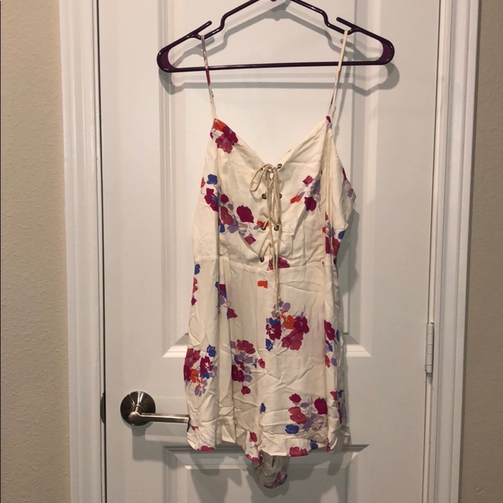 Floral romper!!